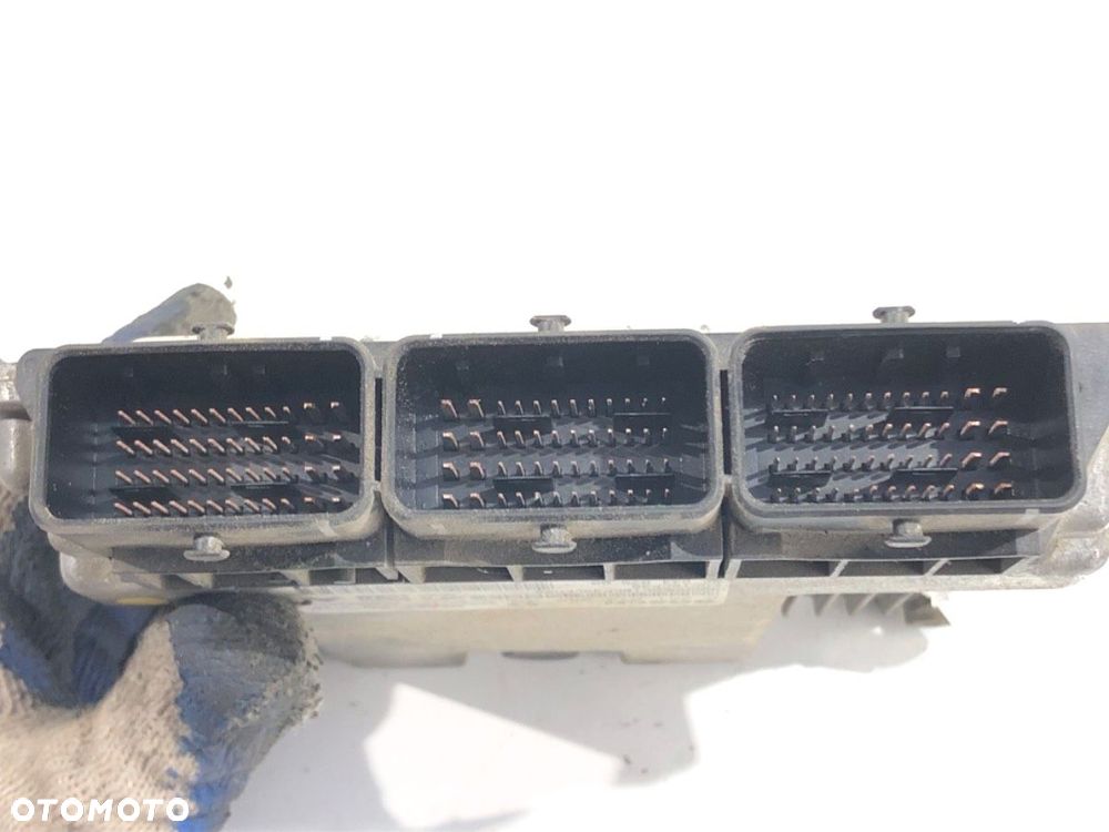 KOMPUTER SILNIKA  PEUGEOT 4007 (VU_, VV_) 2007 - 2013 2.2 HDi 115 kW [156 KM] olej napędowy 2007 - - 3