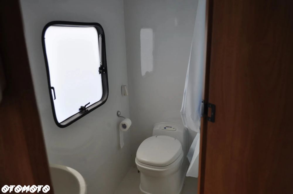 Ford Transit Autocaravan Rimor APF77S3, 2012, 6 os - 21