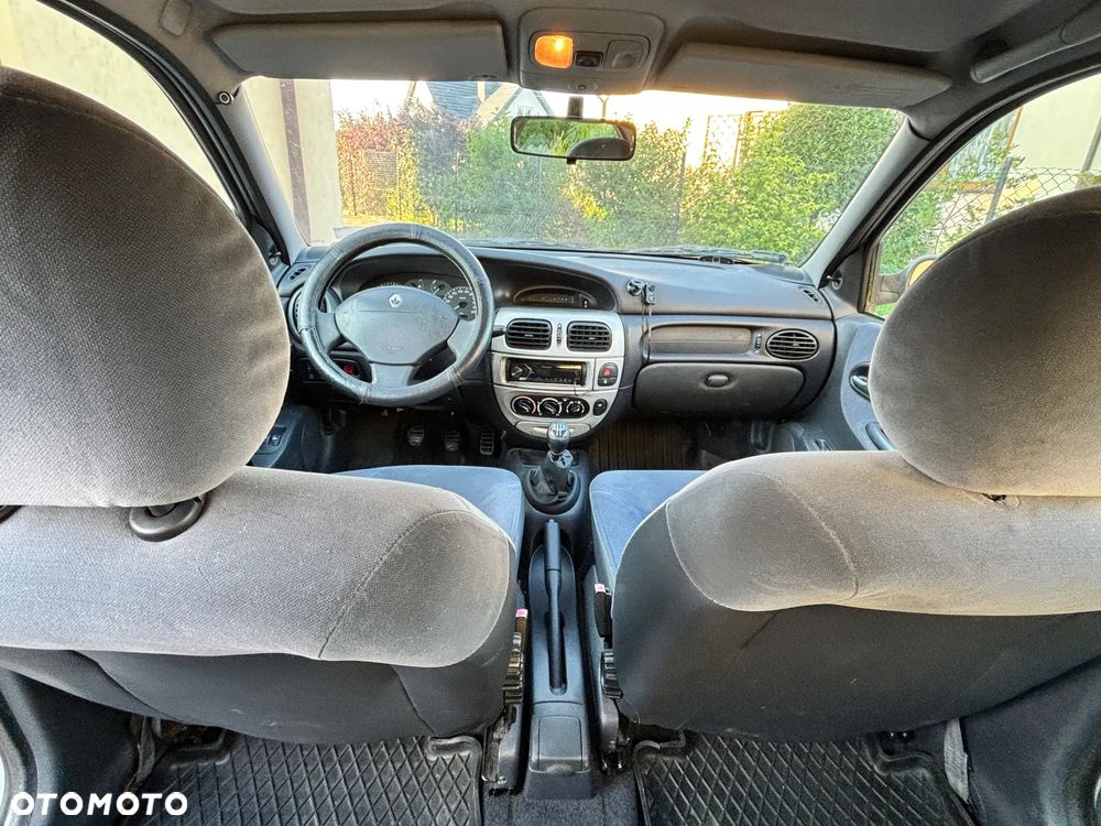 Renault Megane 1.4 16V Expression - 13