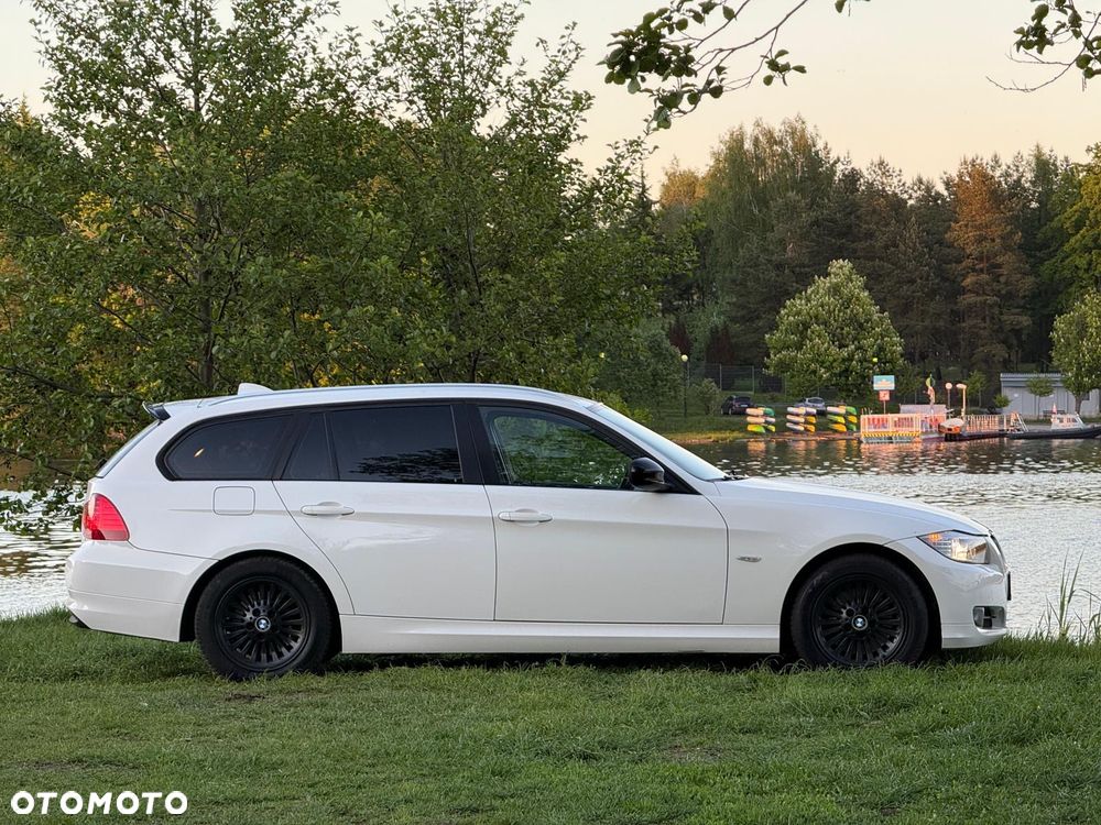 BMW Seria 3 ver-320d-dpf - 8