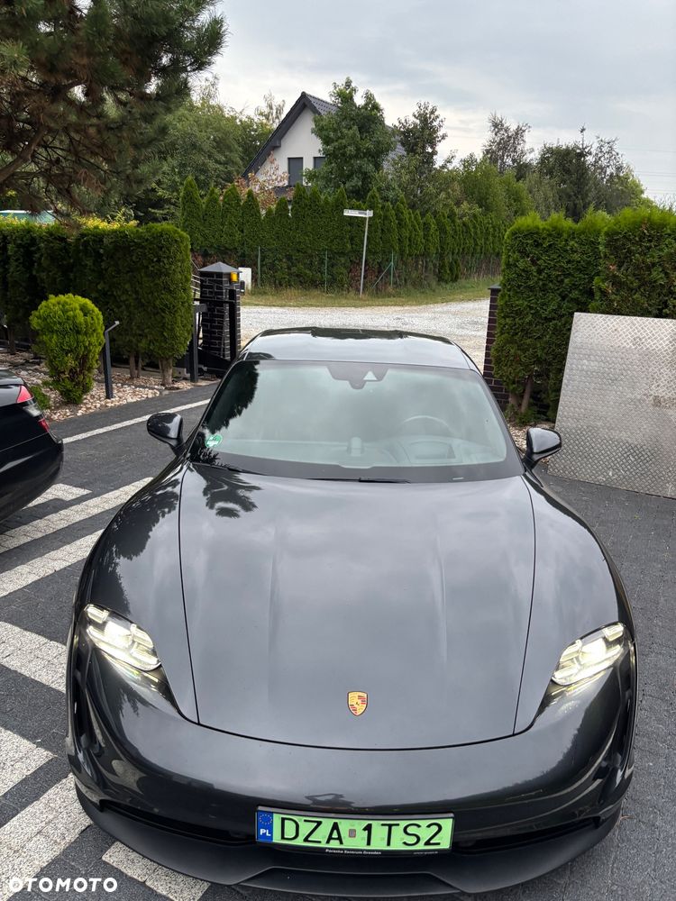 Porsche Taycan 4S - 15