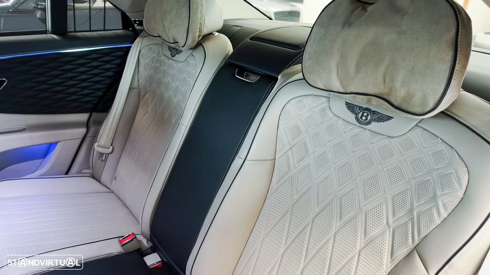 Bentley Flying Spur W12 - 10