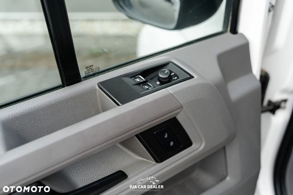 Volkswagen Crafter Doka Brygadówka 7-miejsc Skrzynia Salon PL, Jeden Właściciel *FINANSOWANIE* - 17