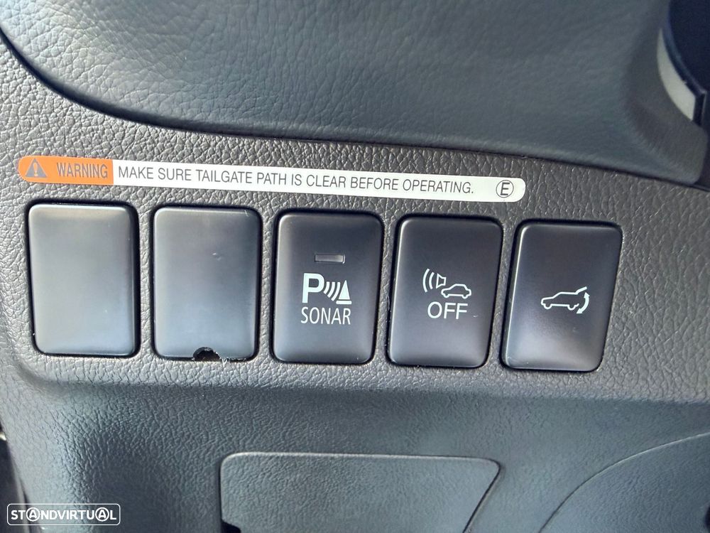 Mitsubishi Outlander 2.0 MIVEC Instyle Navi+ - 34