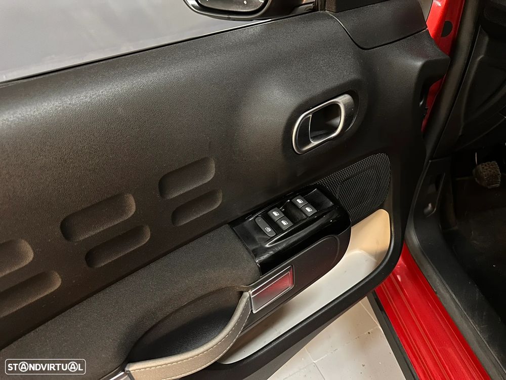 Citroën C3 1.2 PureTech Shine - 17