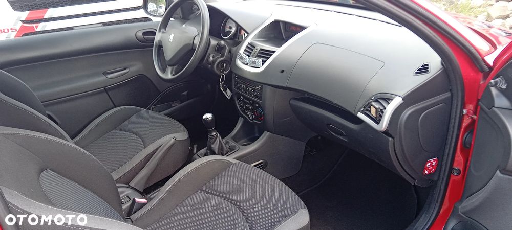 Peugeot 206 75 Petit Filou - 9