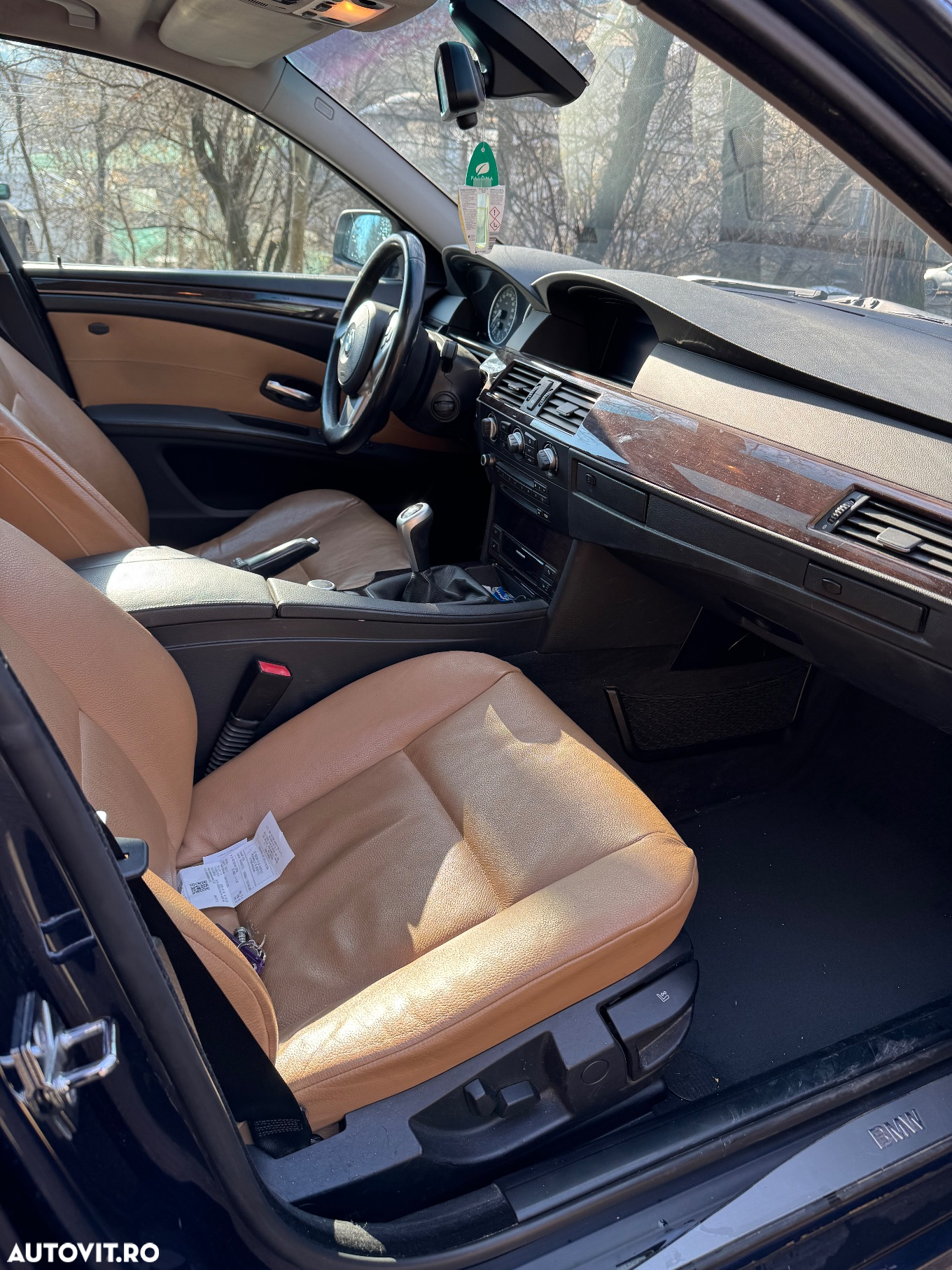 BMW Seria 5 520d - 13