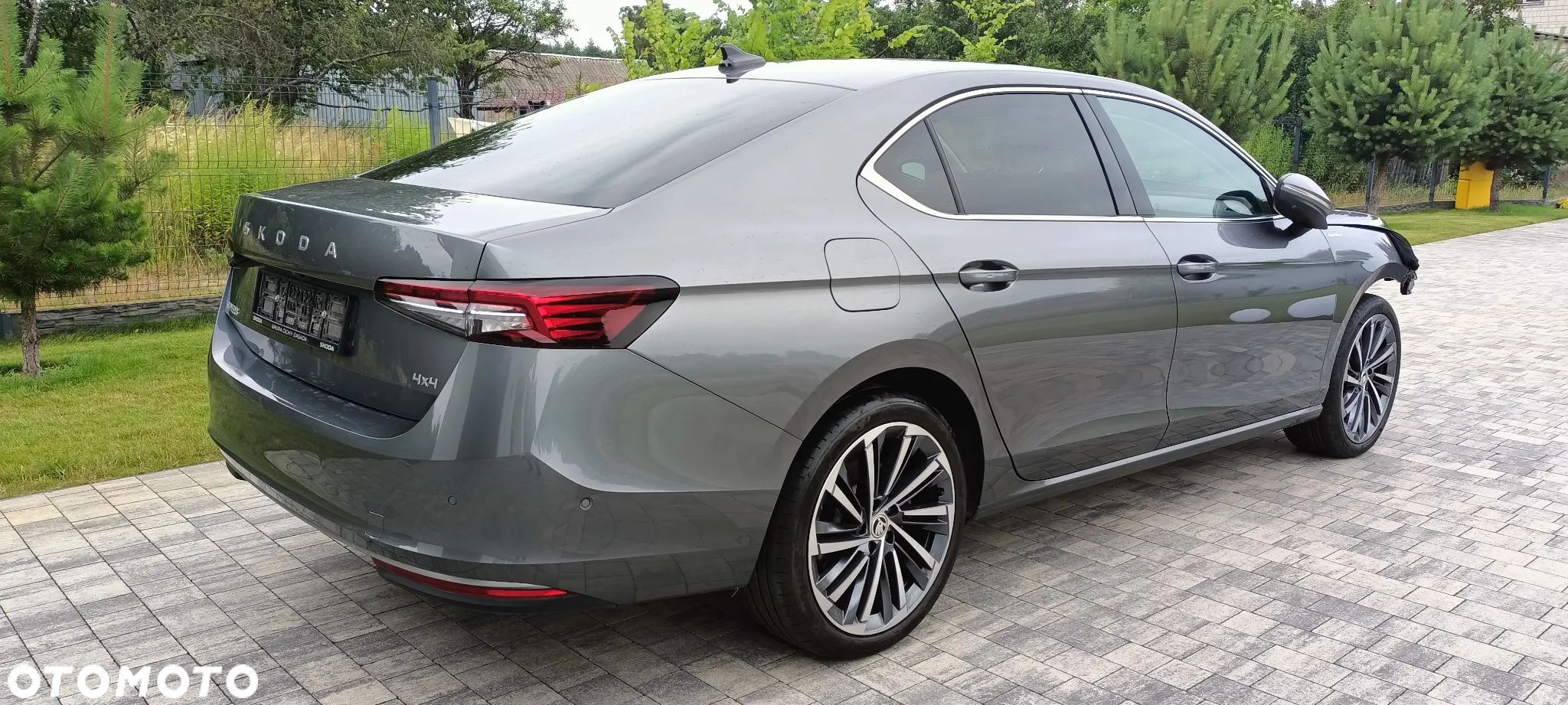 Skoda Superb 2.0 TSI 4x4 L&K DSG - 1