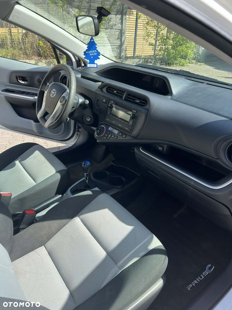 Toyota Prius - 6