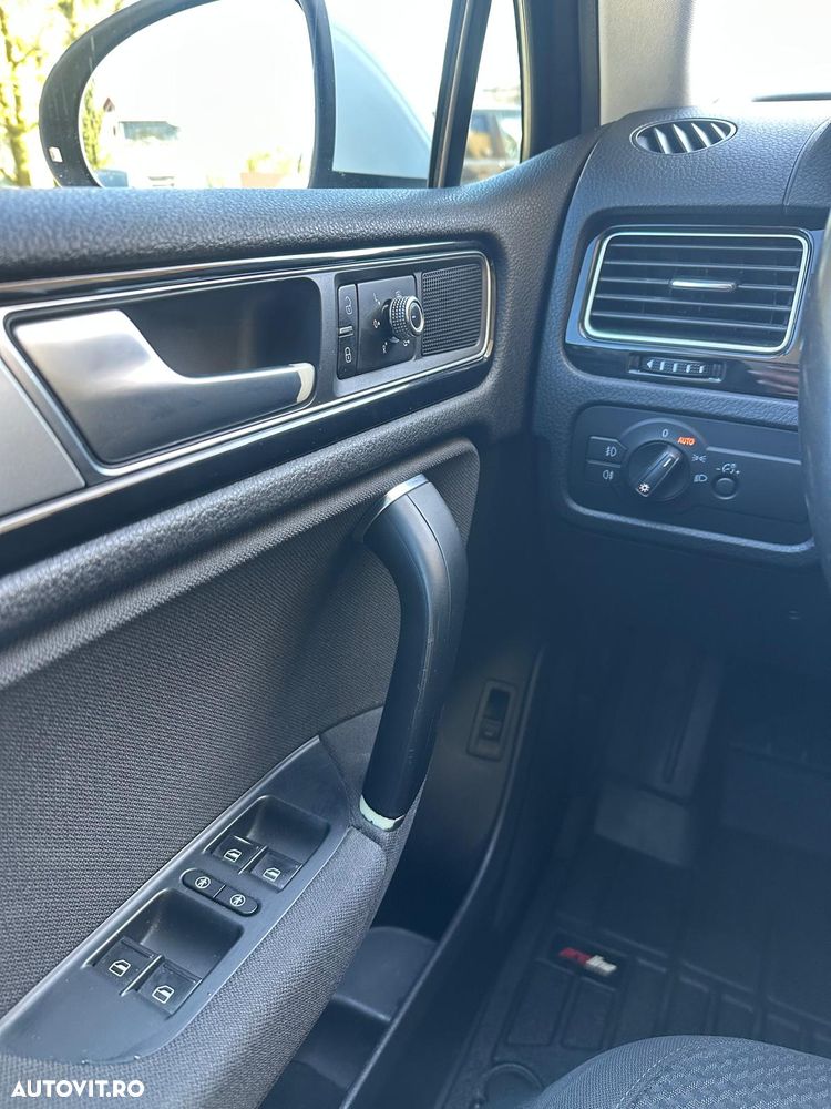 Volkswagen Touareg 3.0 V6 TDI SCR Blue Motion DPF Automatik - 16