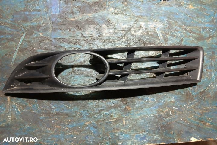 Grila proiector stanga 3C0853665A 3C0853665A Volkswagen VW Passat B6 - 1