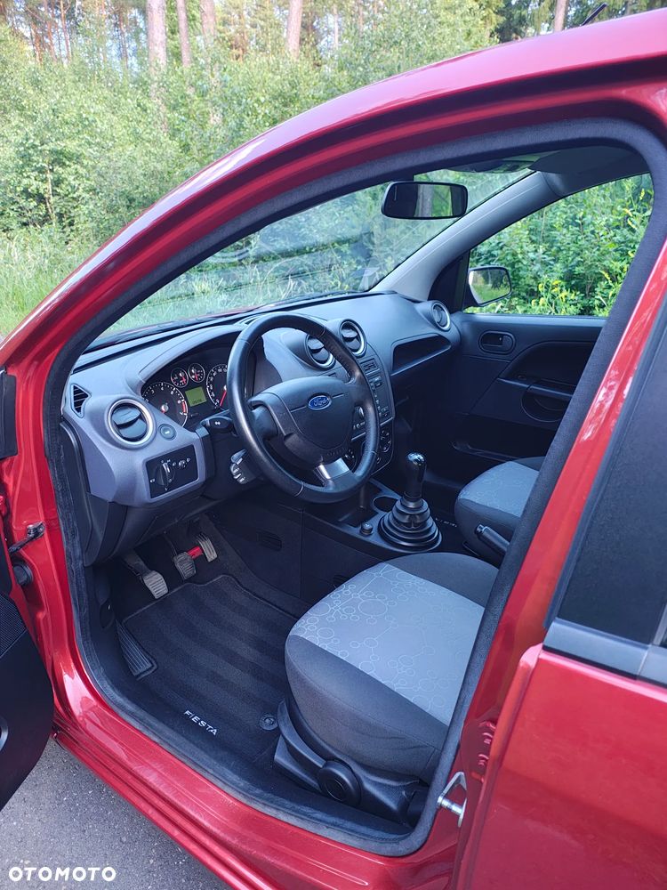 Ford Fiesta - 6