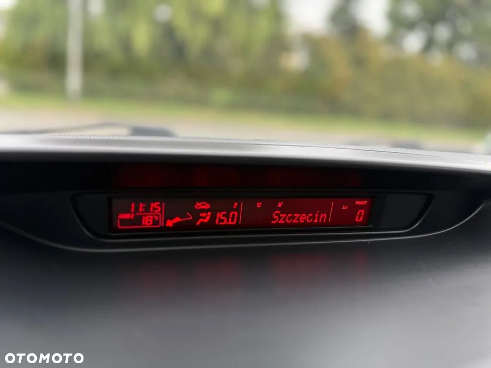 Mazda 5 2.0 MZR-DISI i-stop Sports-Line - 23