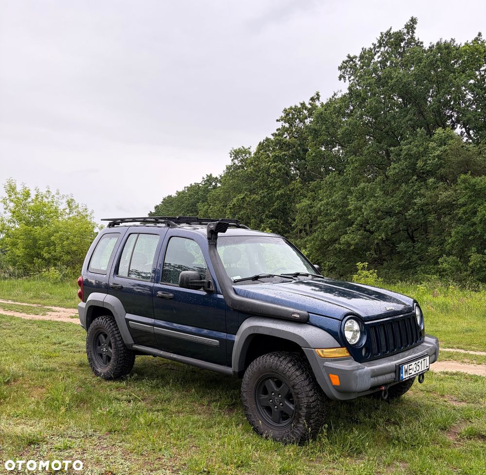 Jeep Cherokee - 8