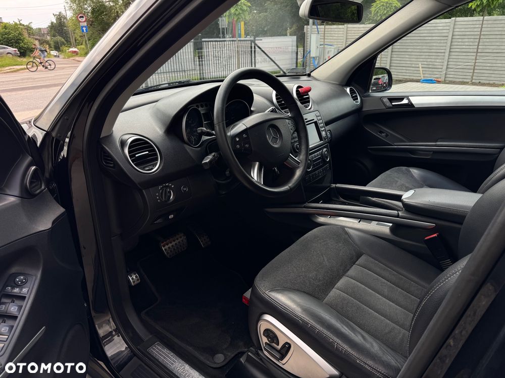Mercedes-Benz ML - 7