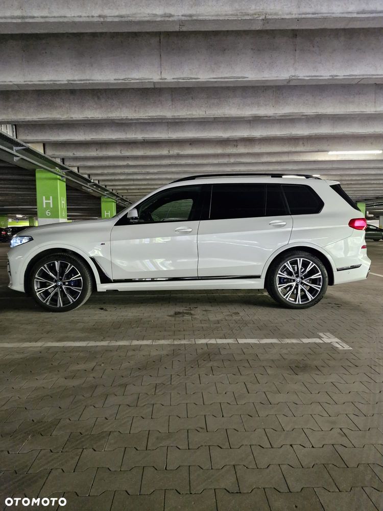 BMW X7 - 33