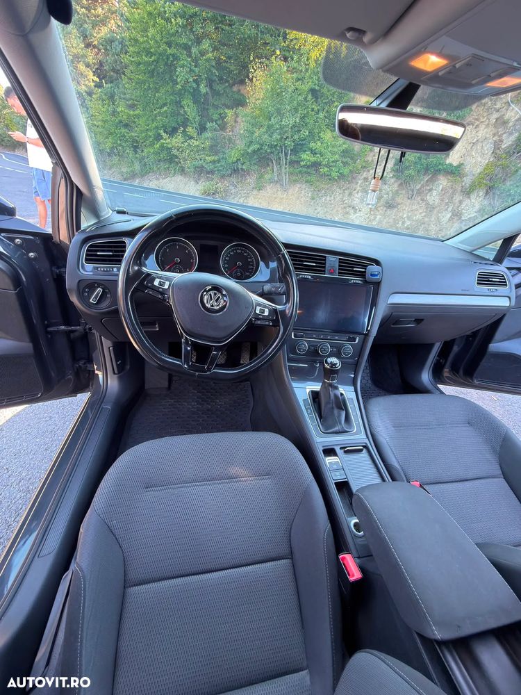Volkswagen Golf 1.6 TDI Comfortline - 8
