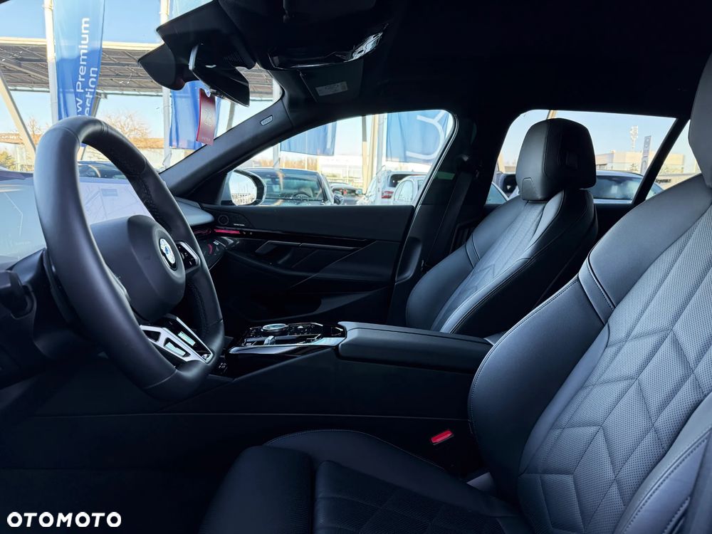 BMW Seria 5 520d - 28