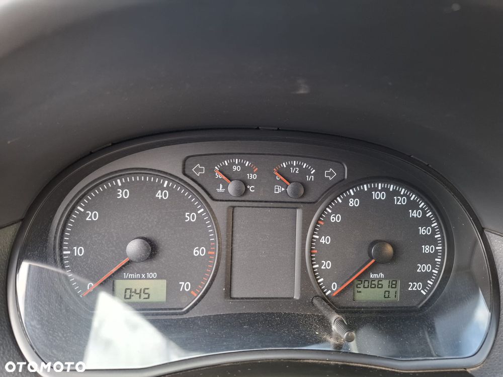 Volkswagen Polo - 7
