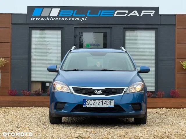 Kia Ceed - 8