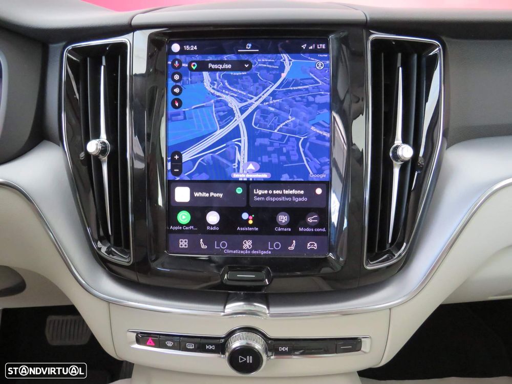 Volvo XC 60 2.0 B4 Momentum Plus - 37
