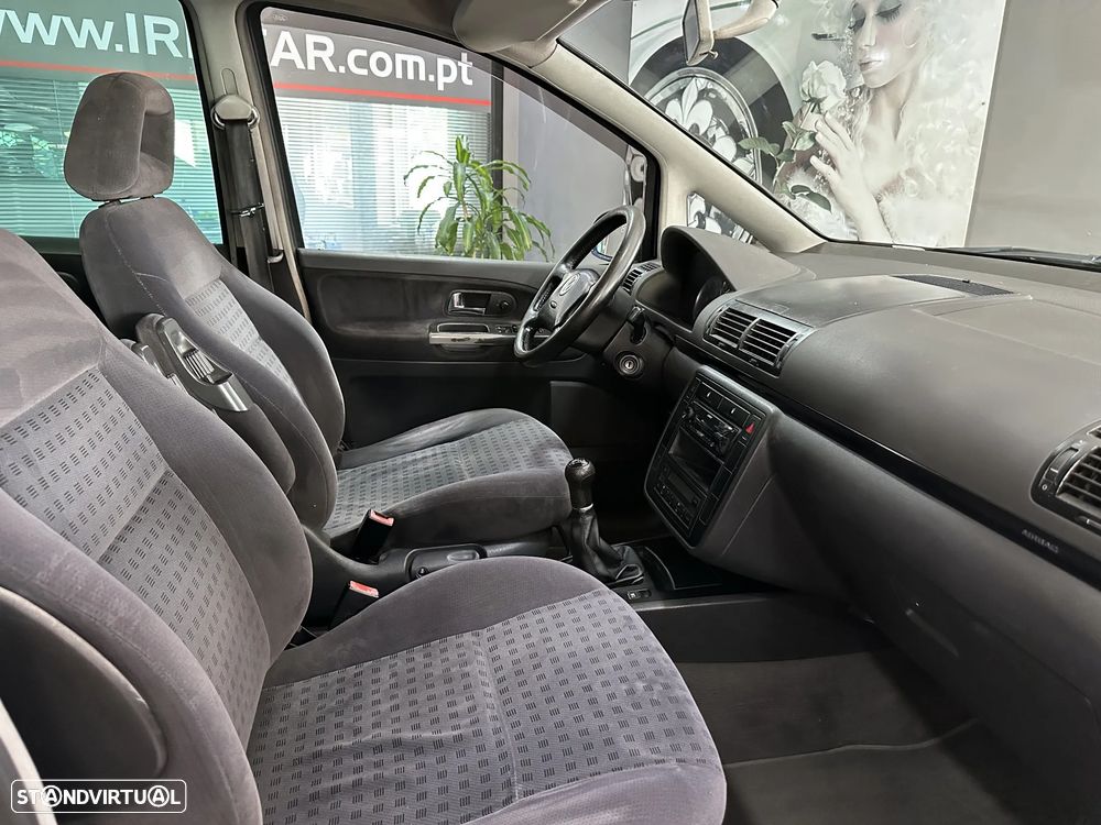 VW Sharan 1.9 TDi Confortline - 13