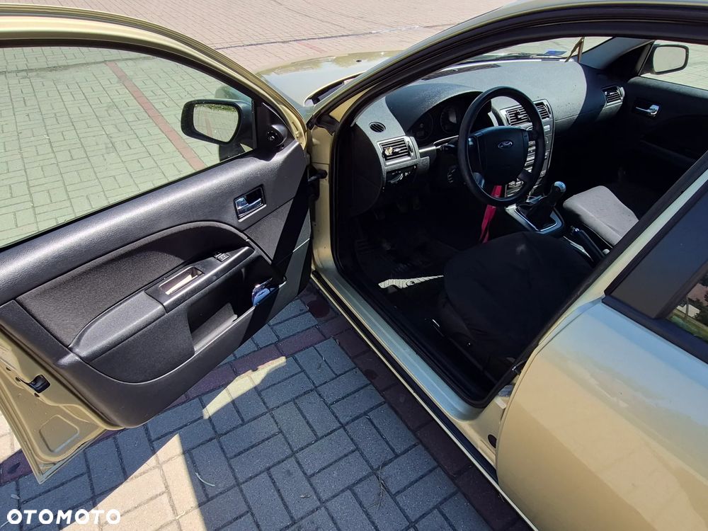 Ford Mondeo 1.8 Silver X - 9