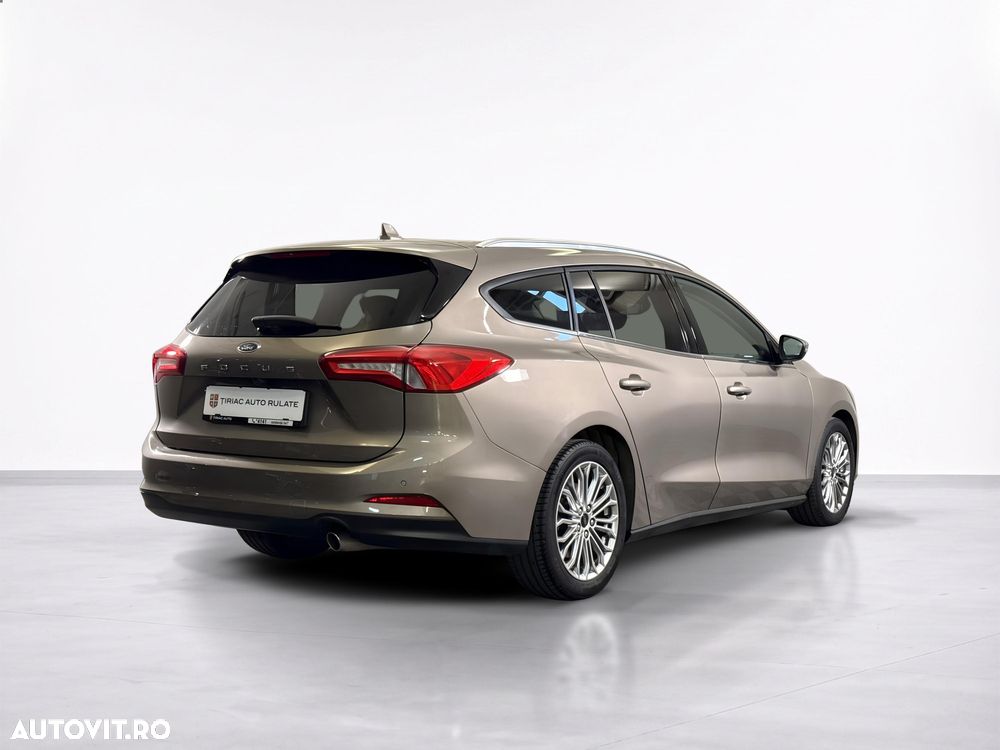 FORD Focus 2018 — imagine 5