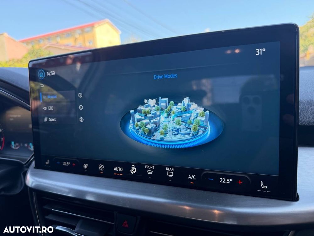 Ford Focus 1.0 EcoBoost Titanium - 10