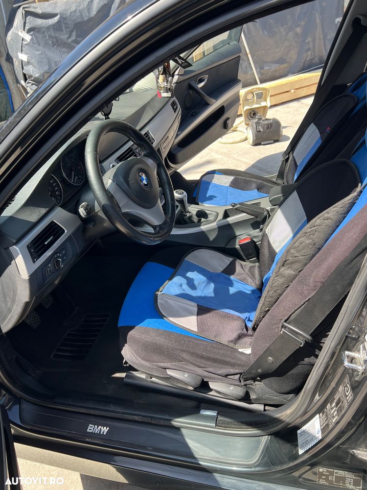 BMW Seria 3 318d - 11