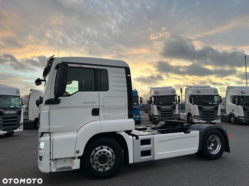 MAN TGS 18.500 TOP1 NAUKA JAZDY POLIFT ELKA AUTOMAT 4x2 STANDARD 315/70r22.5 SUPER STAN TGX 470 460 420 430 500 510 400 360 410 - 8