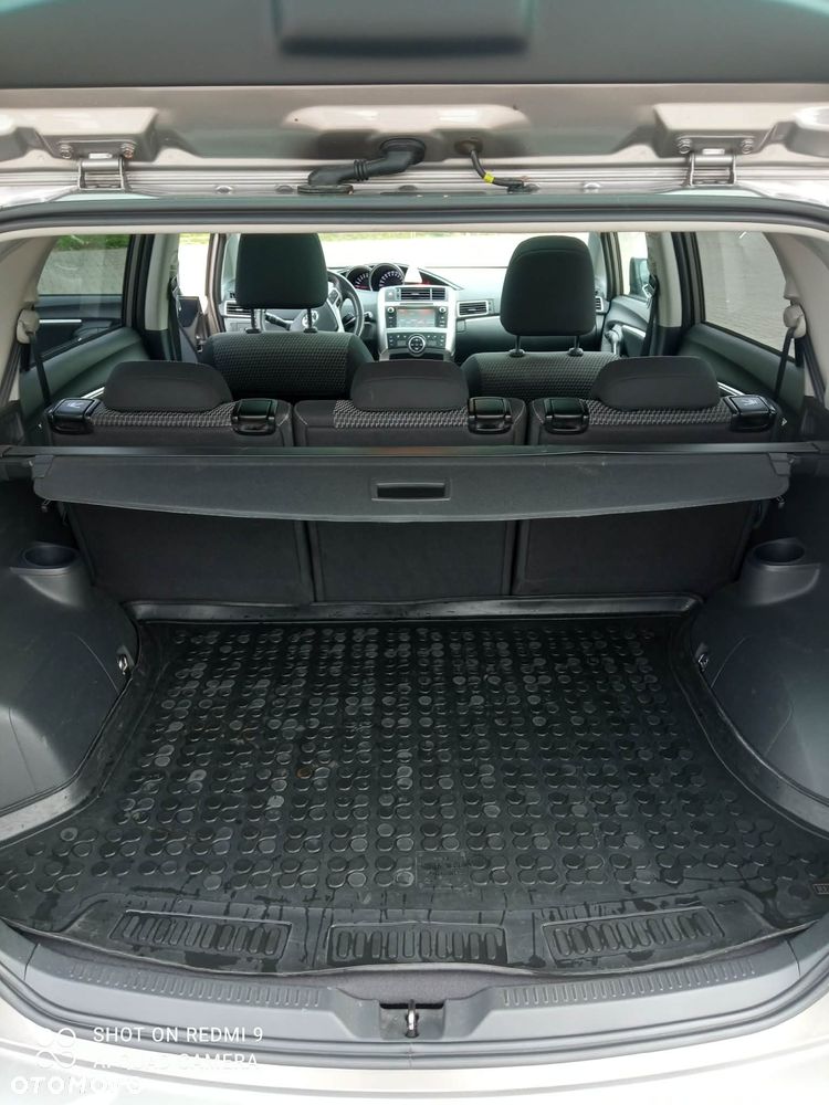 Toyota Verso 1.8 Premium - 9