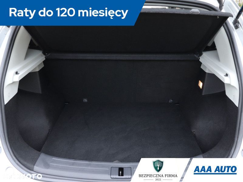 MG ZS - 16