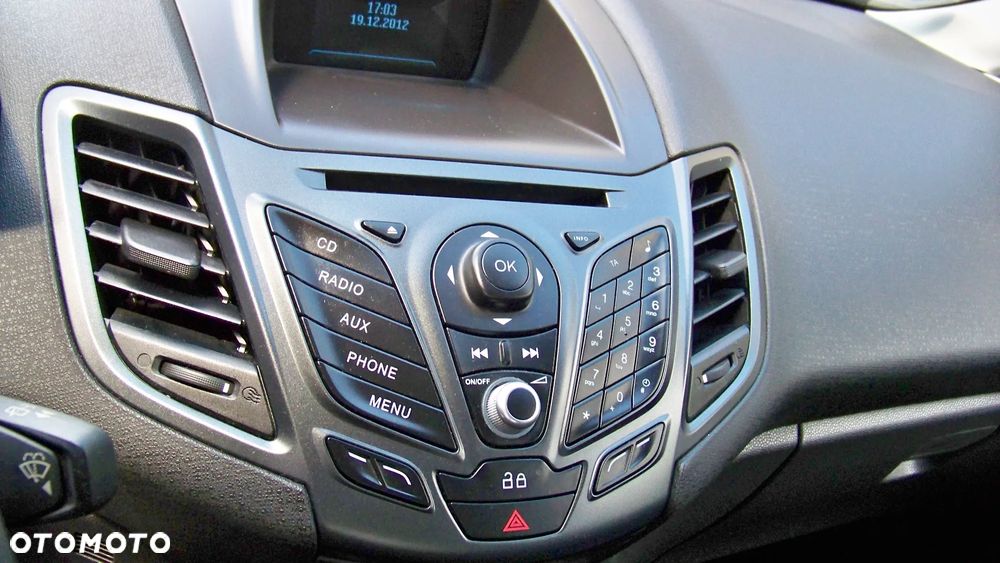 Ford Fiesta 1.25 Platinium X EU5 - 11