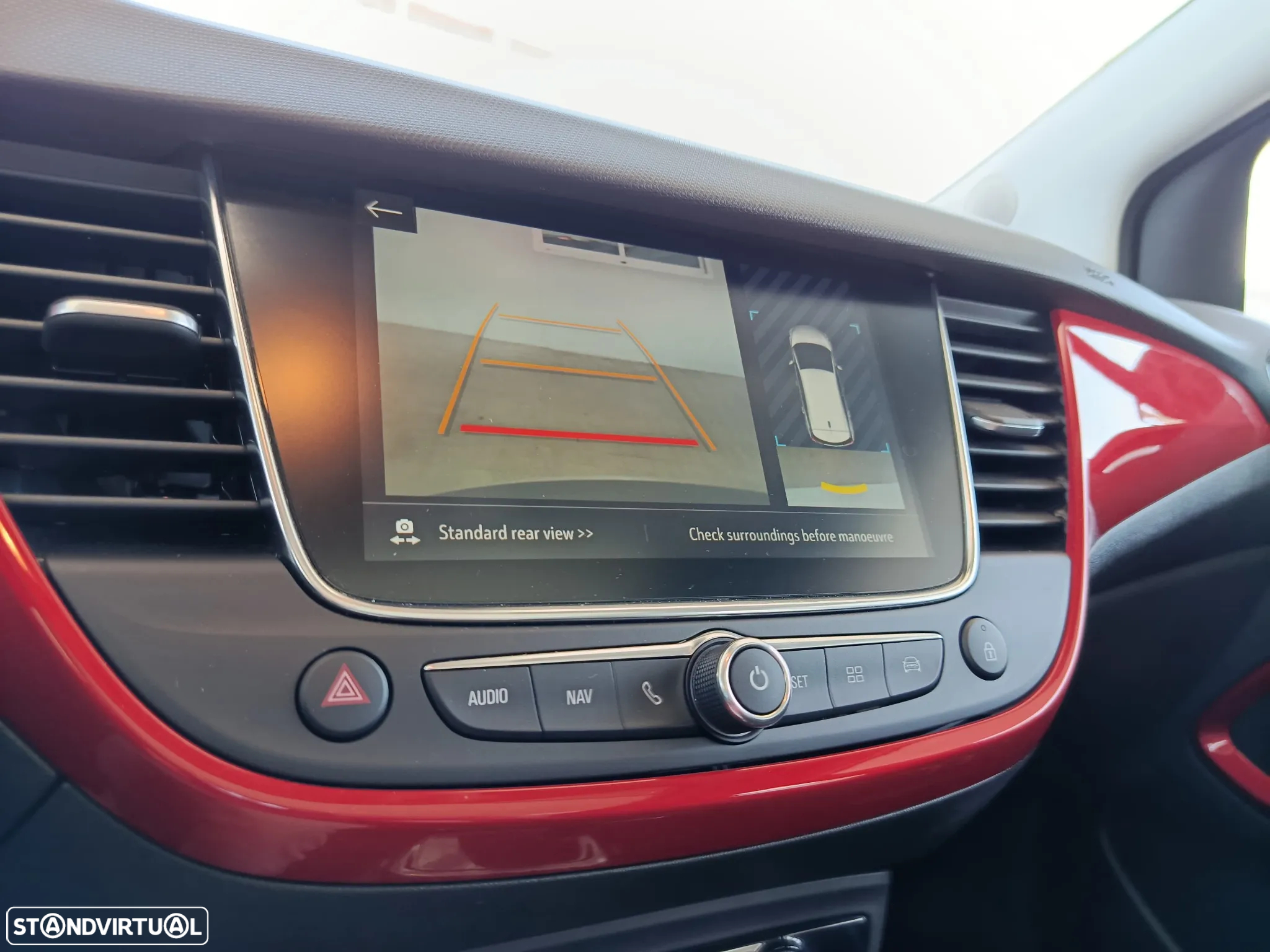 Opel Crossland X - 16