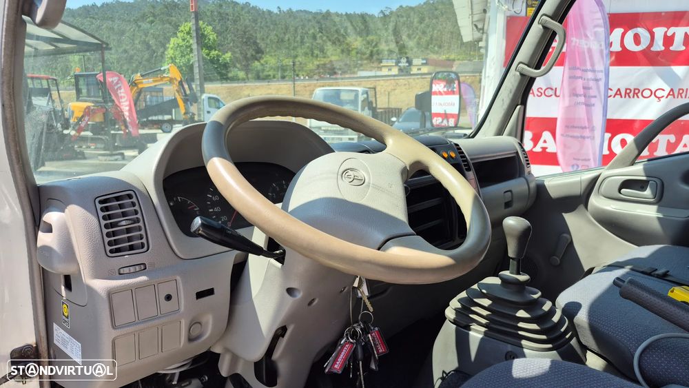 Toyota Dyna - 6