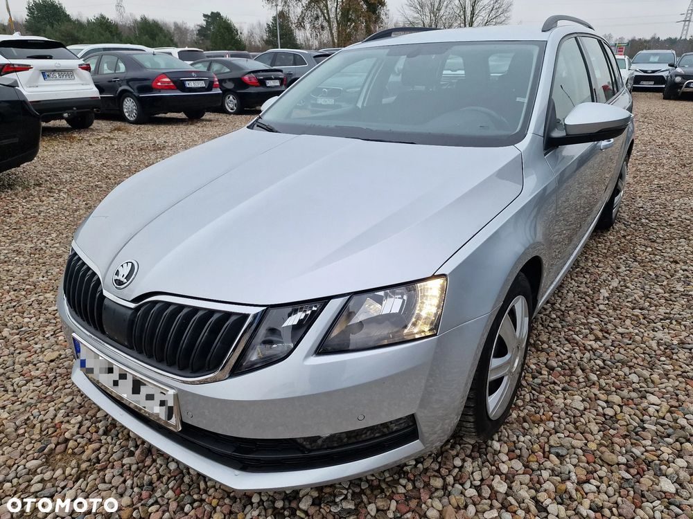 Skoda Octavia 1.6 TDI Style DSG - 1