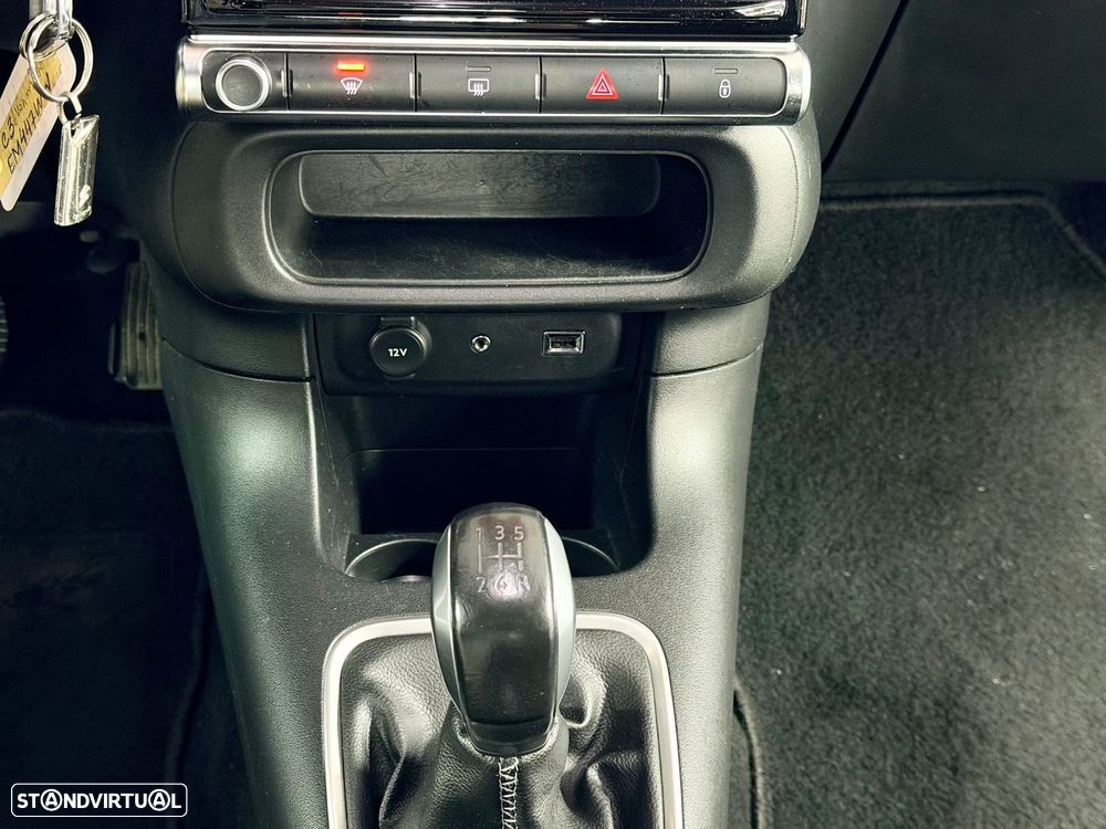 Citroën C3 1.2 PureTech Shine - 29