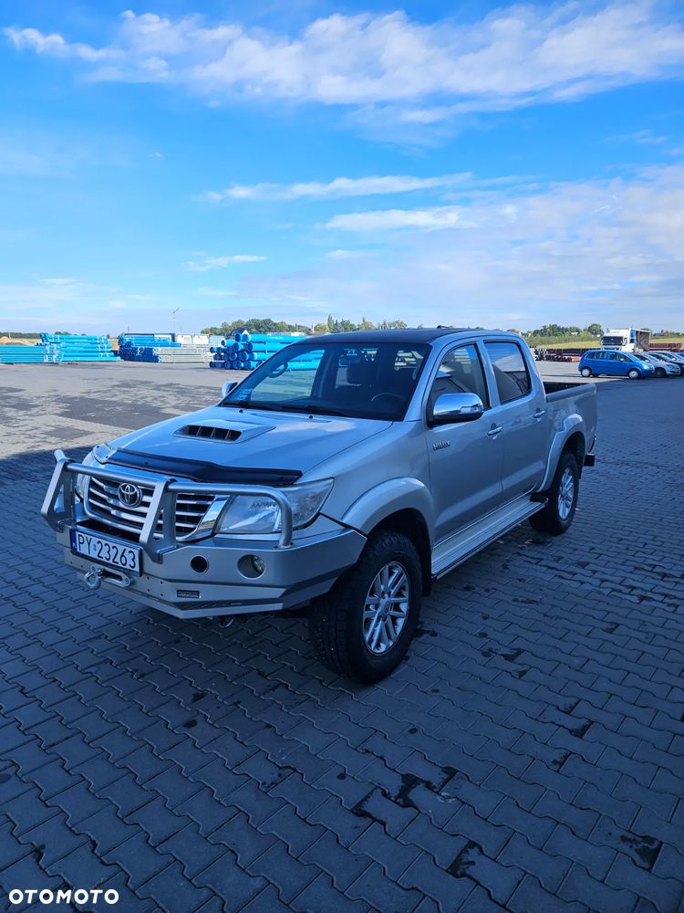 Toyota Hilux - 3