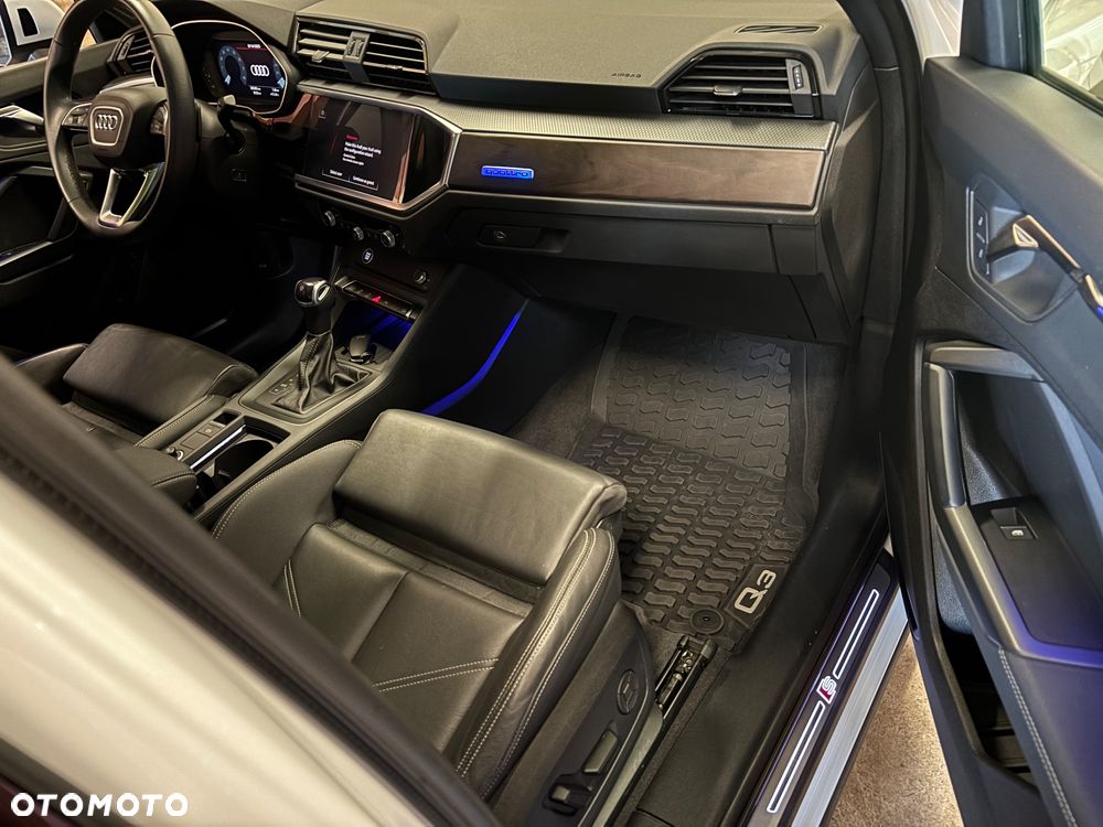 Audi Q3 45 TFSI Quattro S-Line S tronic - 38