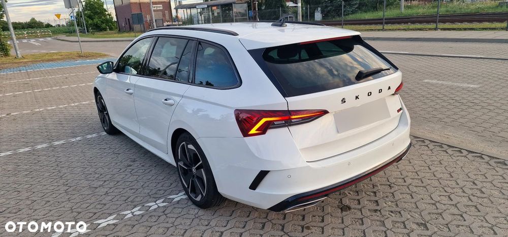 Skoda Octavia 2.0 TDI RS DSG - 7