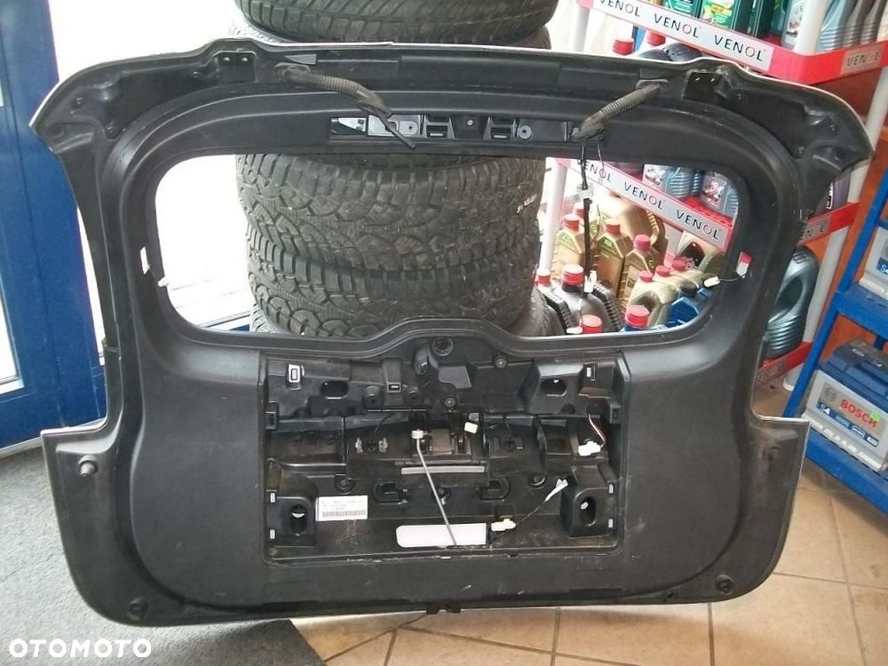 Klapa tył Mazda 5 05- - 3