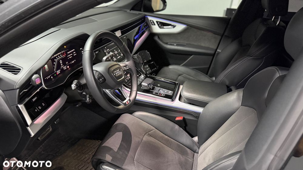 Audi SQ8 - 27
