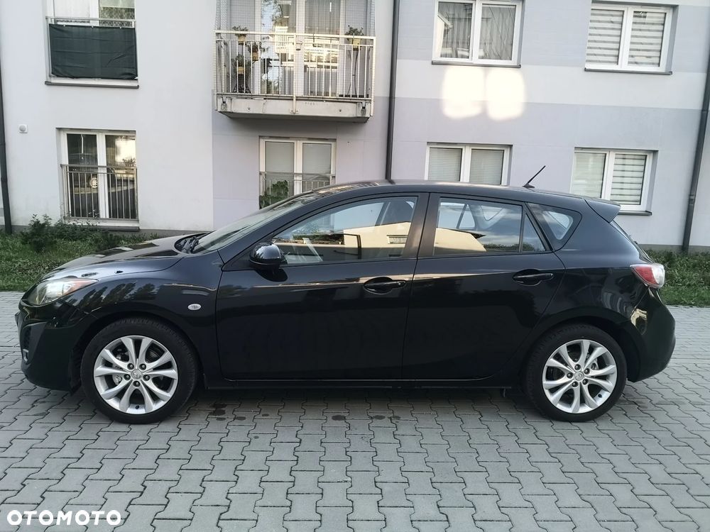 Mazda 3 1.6 Exclusive + - 16