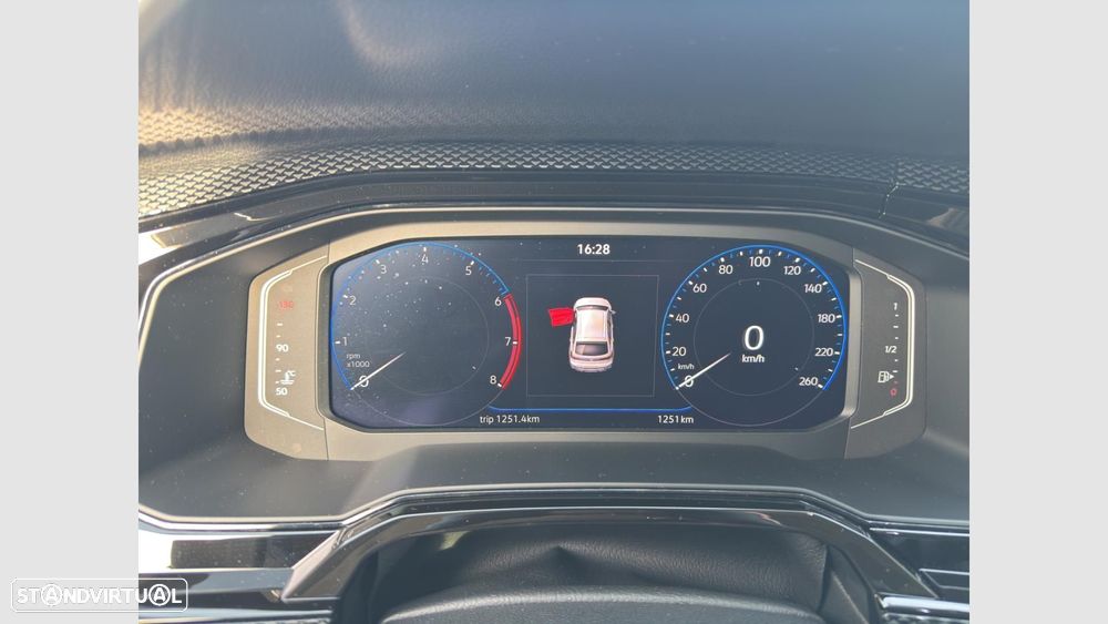 VW Taigo 1.0 TSI Urban DSG - 16