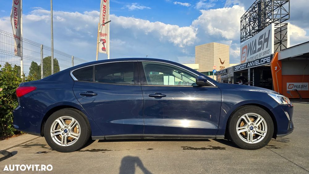 Ford Focus 1.0 EcoBoost Titanium - 8