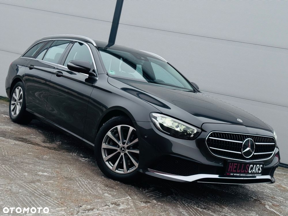 Mercedes-Benz Klasa E 200 9G-TRONIC Exclusive - 14