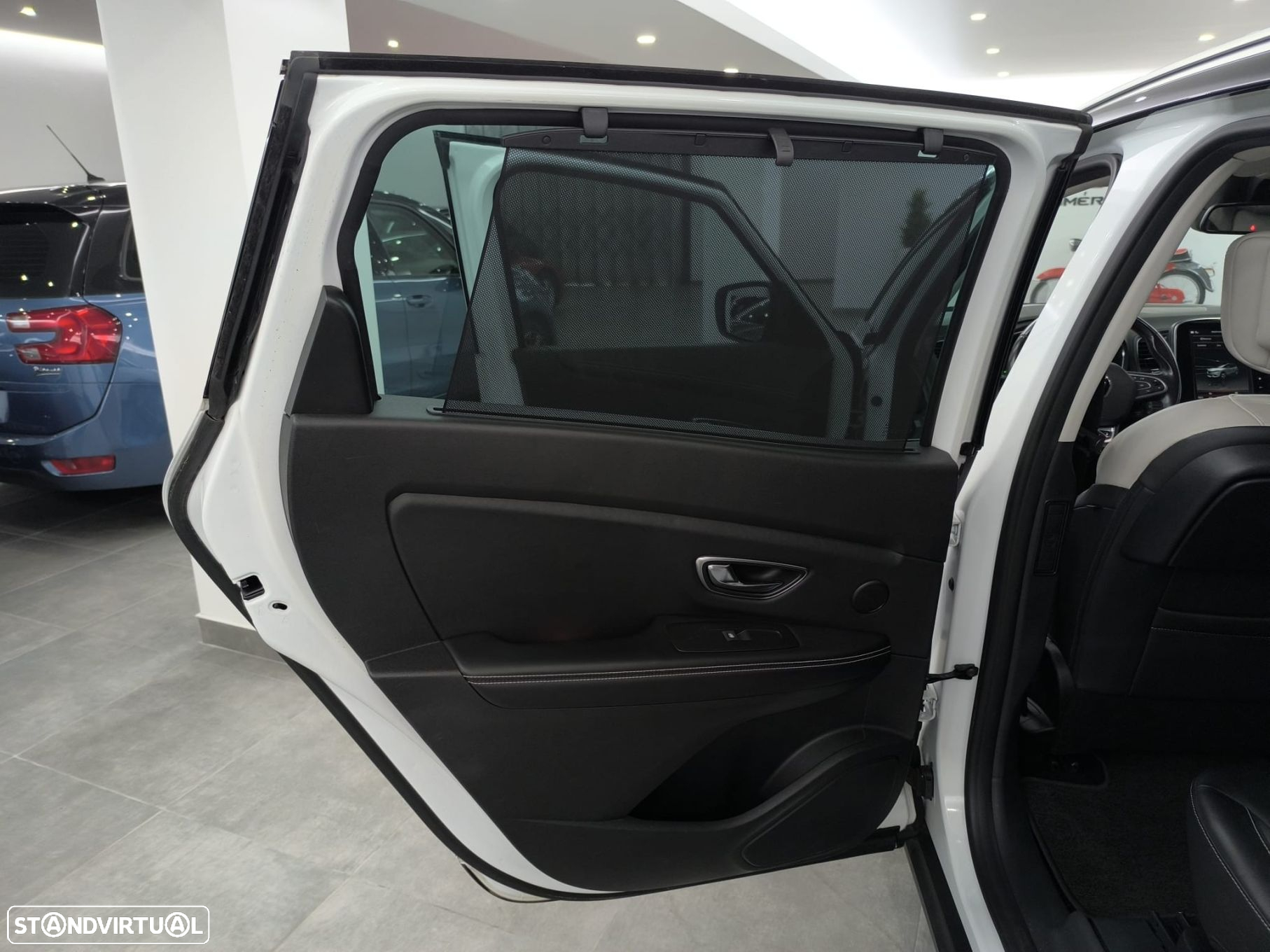 Renault Grand Scénic ENERGY dCi 160 EDC INITIALE PARIS - 27