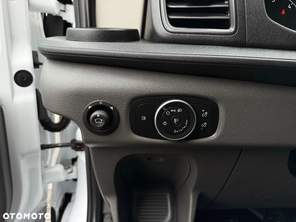 Ford Transit Chłodnia Mroźnia L2H2 Do Leków Dwie Komory Mroźnia + Webasto Salon PL, Jeden Właściciel - 11