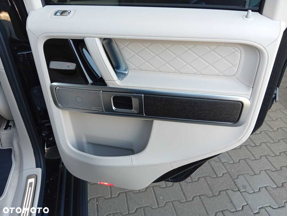 Mercedes-Benz Klasa G 450 d mHEV 9G-Tronic - 33